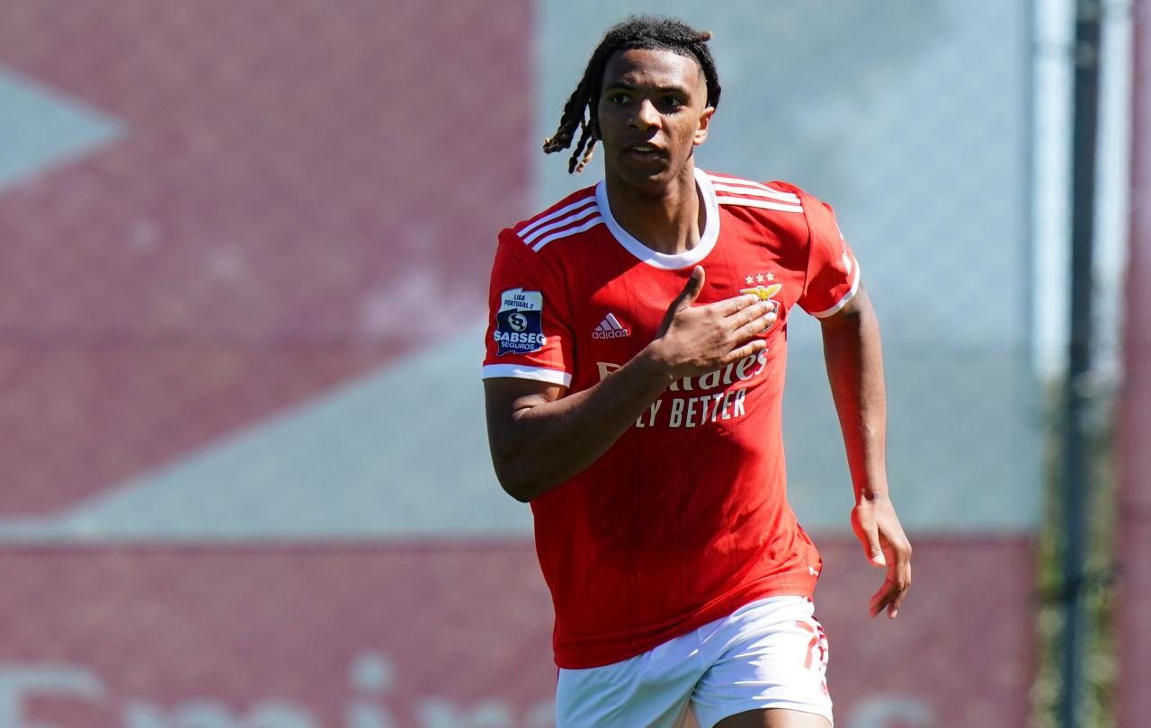 Man City haʋe joined Utd in the transfer chase for Benfica wonderkid Cher Ndour