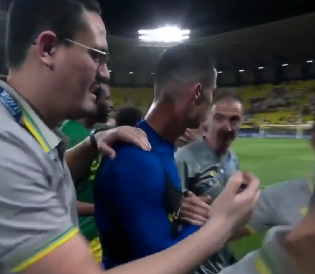 A member of Al-Khaleej's coaching staff approached Ronaldo after the game