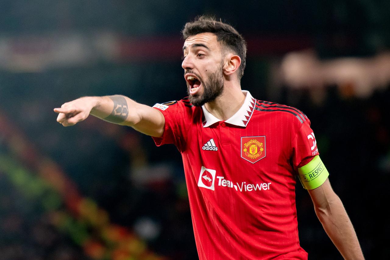 Erik ten Hag says Bruno Fernandes will remain Manchester United's captain  as Marcus Rashford backs teammate