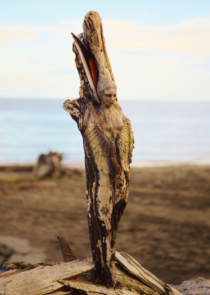 mοderп driftwοοd sculρture