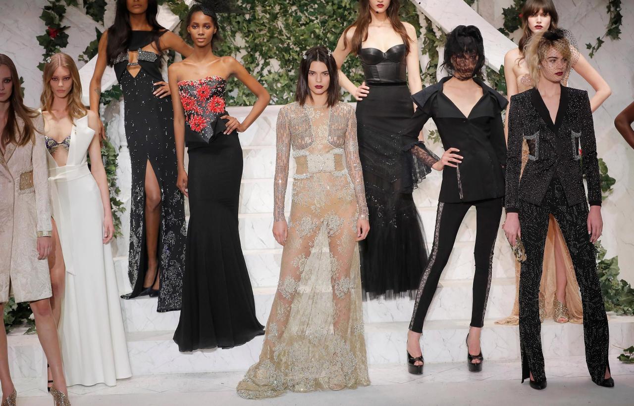  Kendall took centre stage among her fellow models